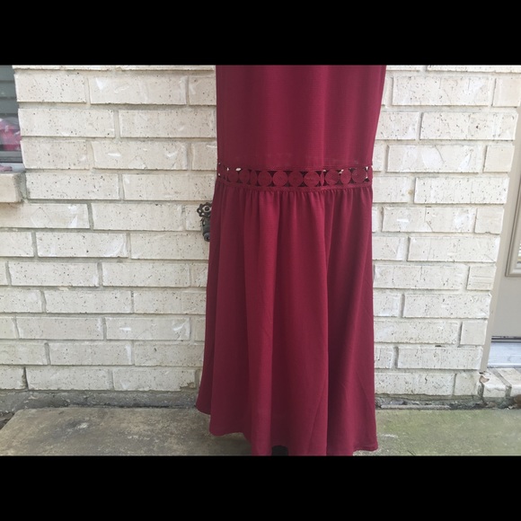 Romeo and Juliet Couture Maxi Dress - Picture 5 of 8
